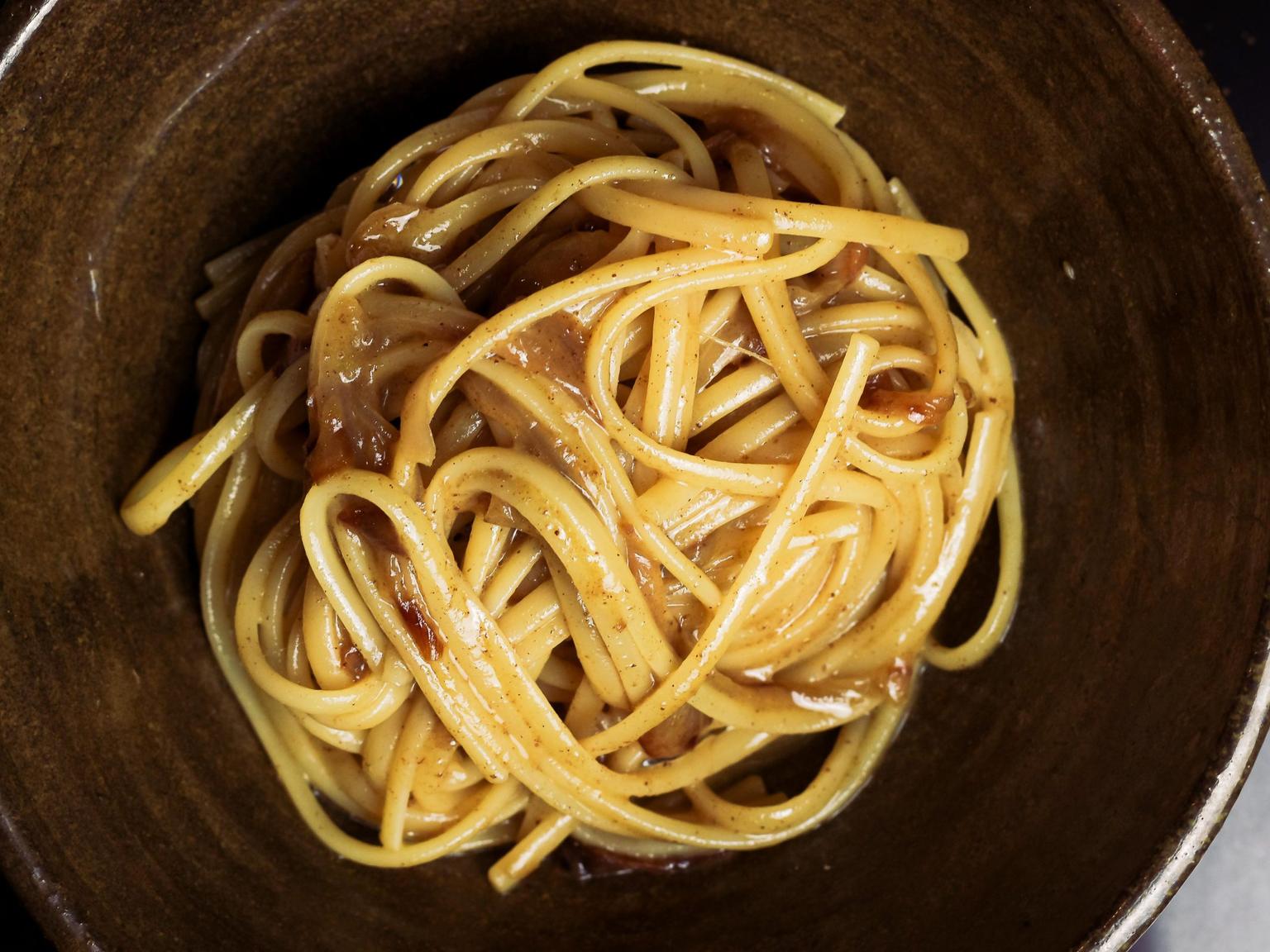 Onion & ghee carbonara for one Ghee in carbonara? Try it to believe it