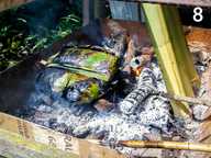 Bungkusan dibalikkan di atas bara api Bungkusan dibalikkan di atas bara api